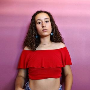 Meet your Posher, Adriana